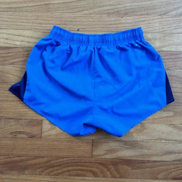 Nike running shorts - Picture 2 of 5